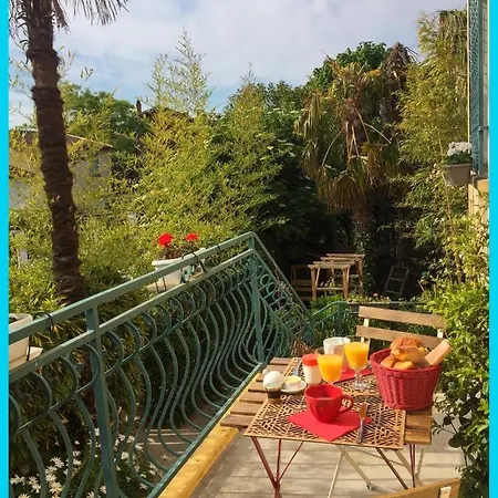 Pensionat La Bulle Dans Le Palmier