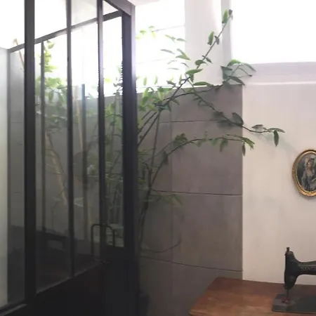 Guest house La Bulle Dans Le Palmier *