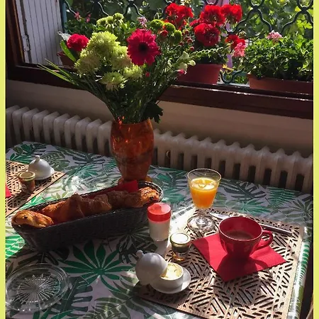 La Bulle Dans Le Palmier 3*