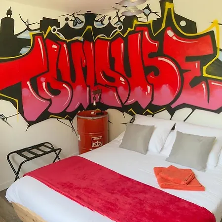 La Bulle Dans Le Palmier 3*