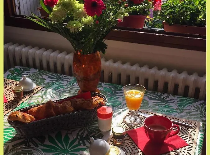 La Bulle Dans Le Palmier 3*