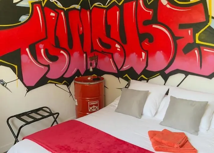 La Bulle Dans Le Palmier 3*